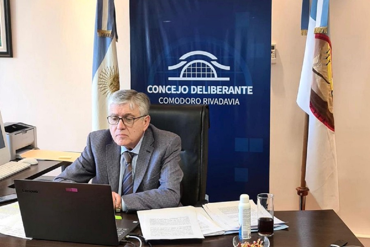 mario pais sesion senado 3 septiembre 2020