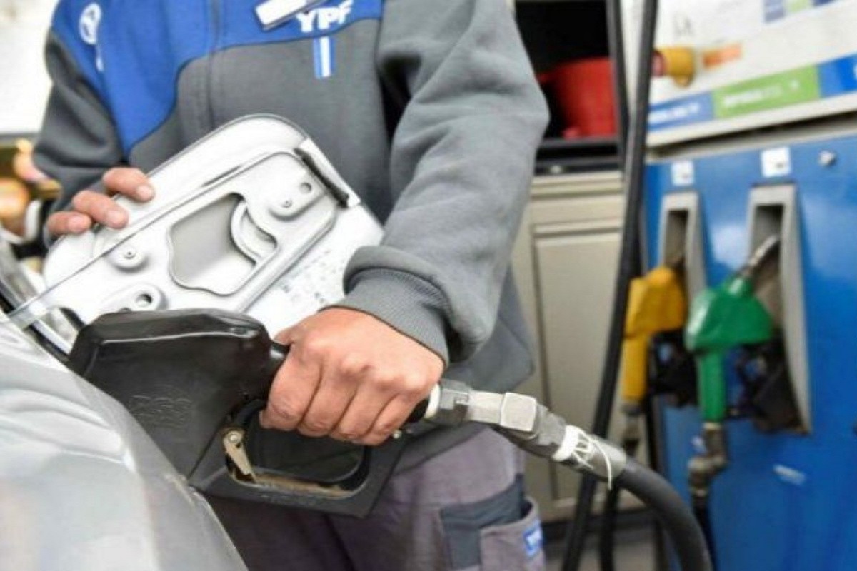 combustible nafta estacion de servicio