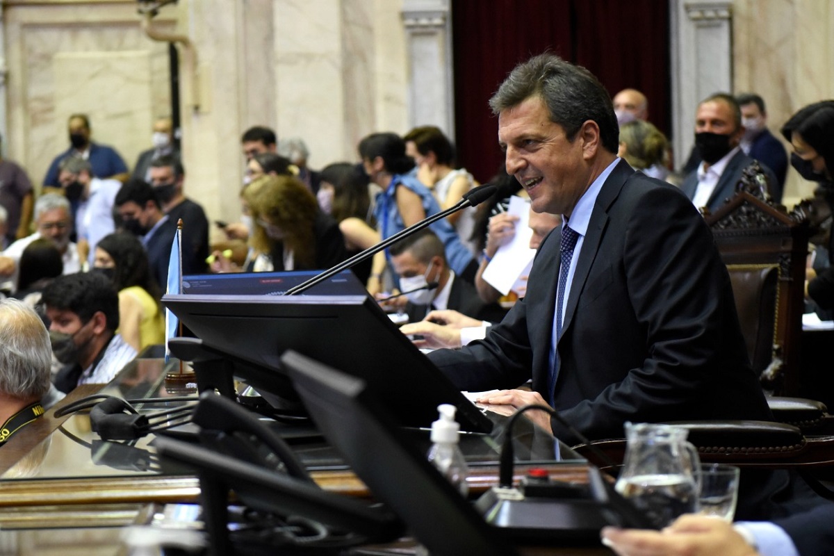 sergio massa presidiendo sesion bienes personales 21 diciembre 2021