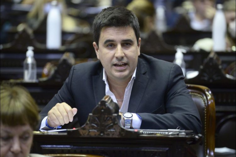 Toniolli, sobre Rosario: “Hay que dejar de lado el show y el carancheo y  ponerse a trabajar” – Parlamentario