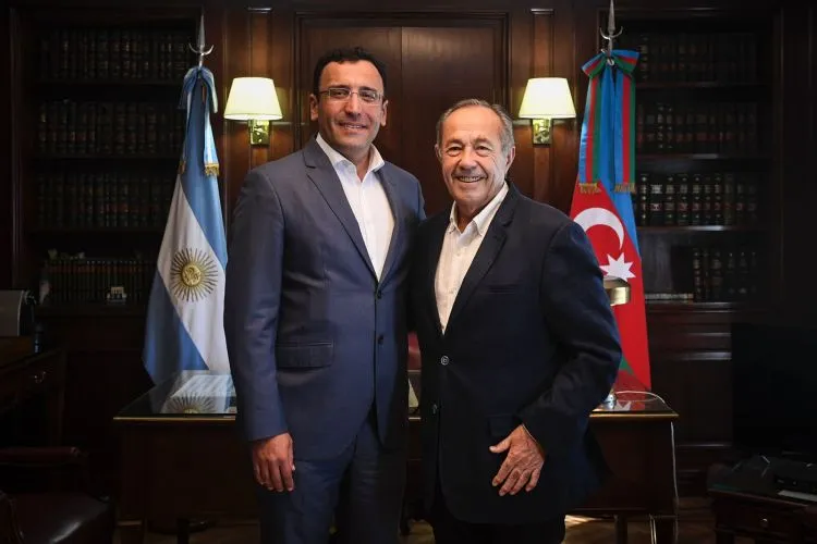 Rodríguez Saá recibió al embajador de Azerbaiyán