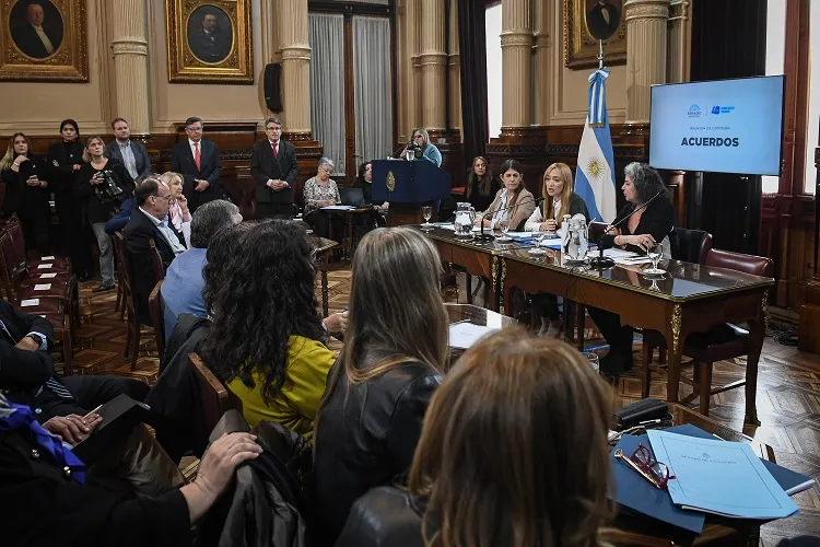 comision acuerdos 30 mayo 2023